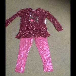 Cute outfit with tunic and leggings